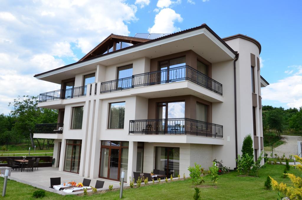 Guesthouse Green Fields Garmen Ngoại thất bức ảnh