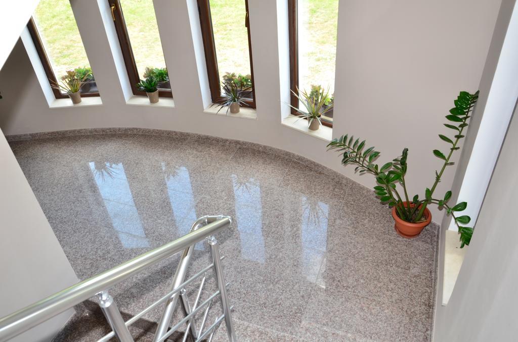 Guesthouse Green Fields Garmen Ngoại thất bức ảnh
