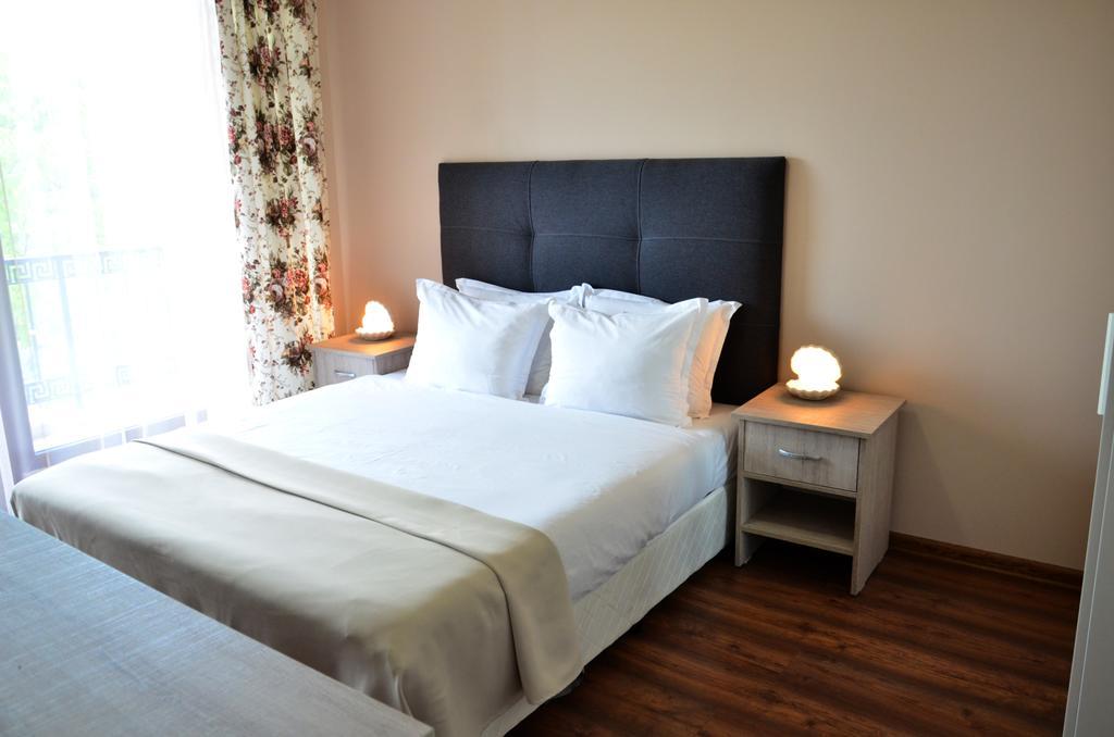 Guesthouse Green Fields Garmen Ngoại thất bức ảnh