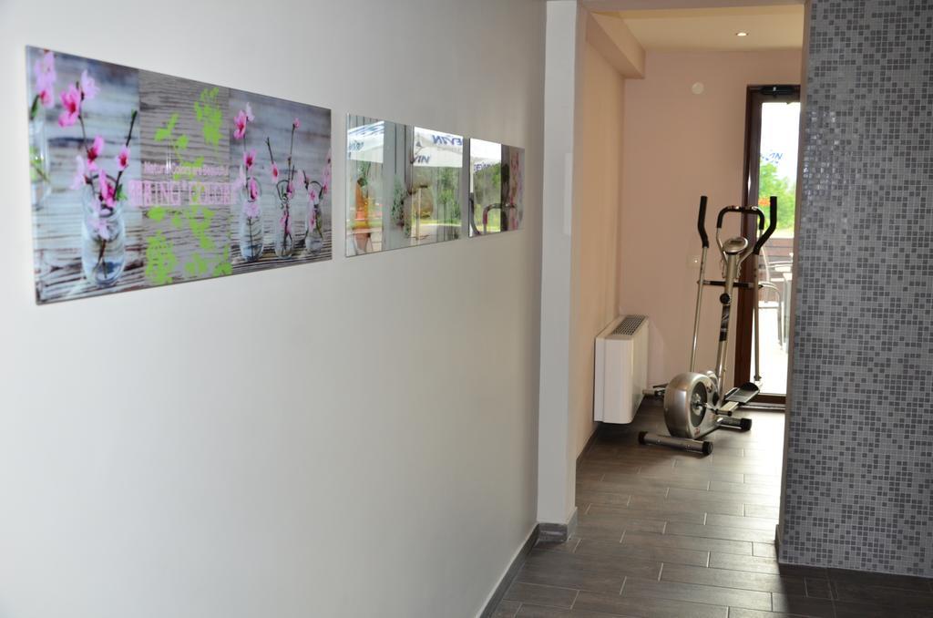 Guesthouse Green Fields Garmen Ngoại thất bức ảnh