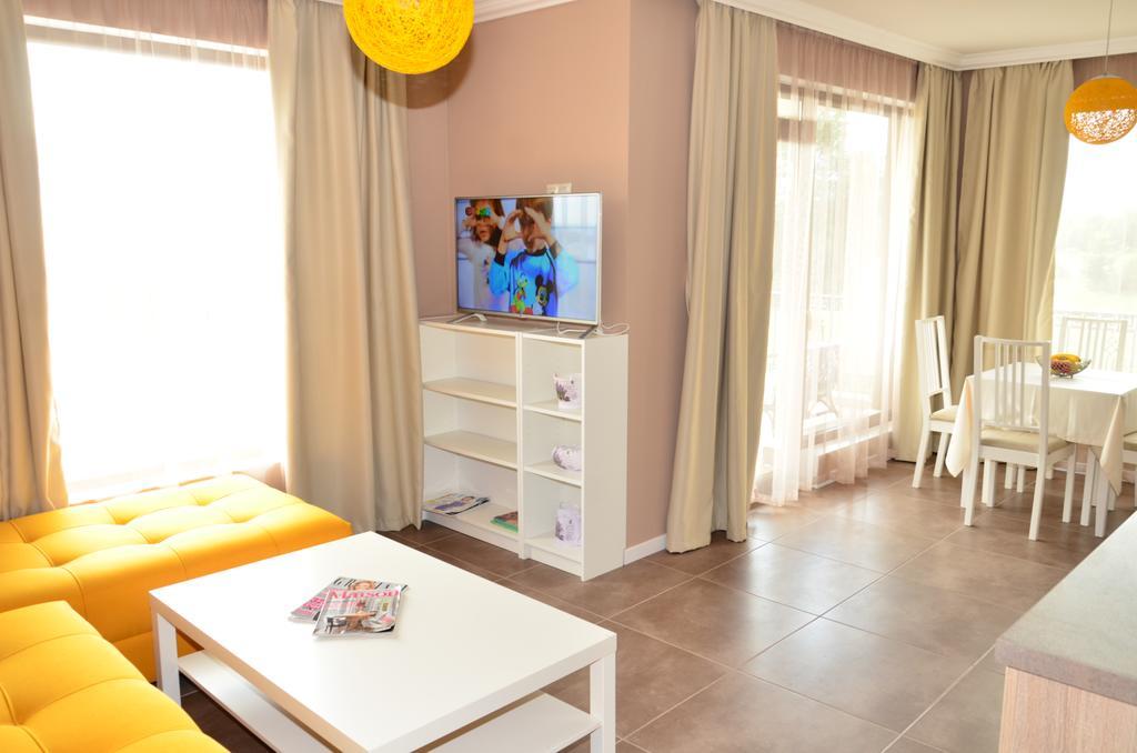 Guesthouse Green Fields Garmen Ngoại thất bức ảnh